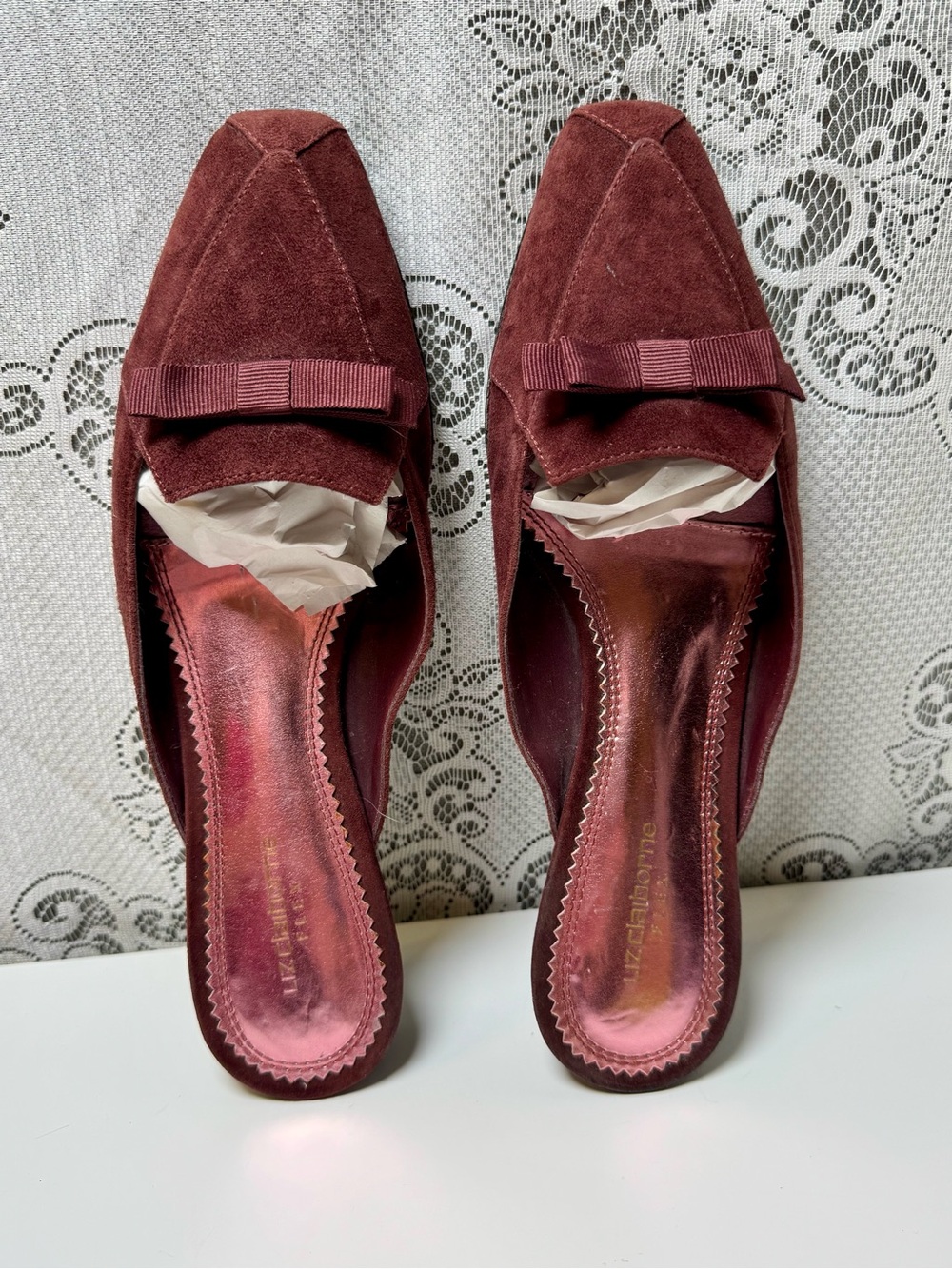 NWOB Liz Claiborne Flex Baylor Burgundy Suede Bow Mules, Size 7.5